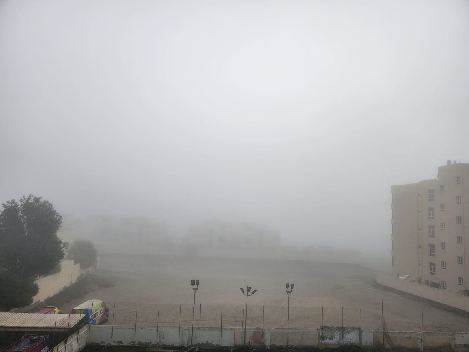Alert: Dense fog envelops Bahrain